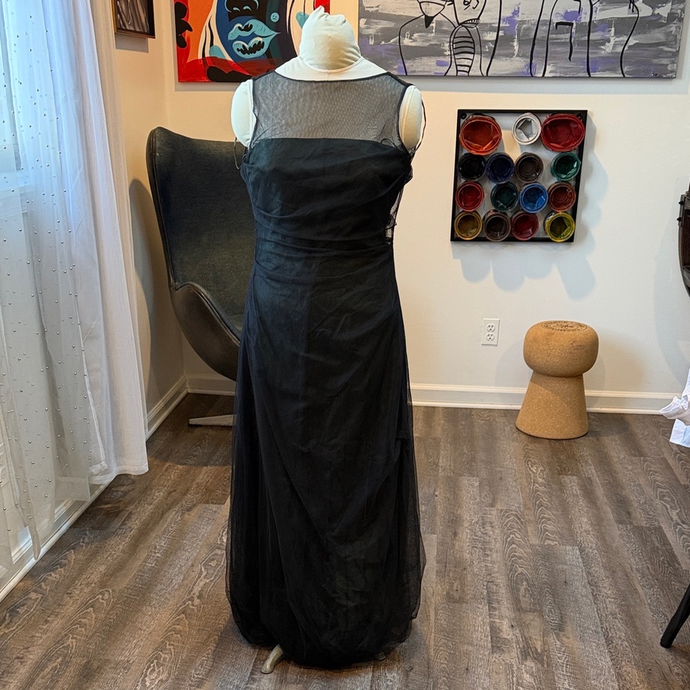 Elegant Black Mesh Maxi Dress